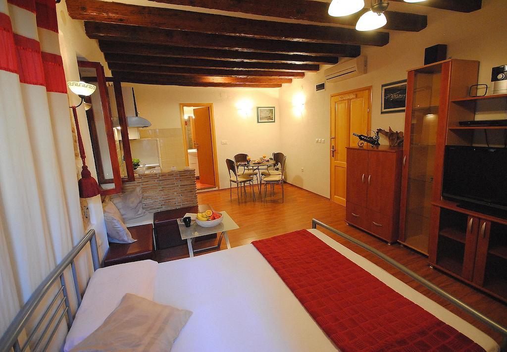Guesthouse Ancient Stone Rovinj Zimmer foto