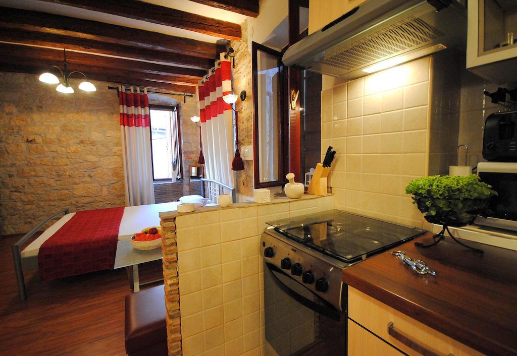 Guesthouse Ancient Stone Rovinj Zimmer foto